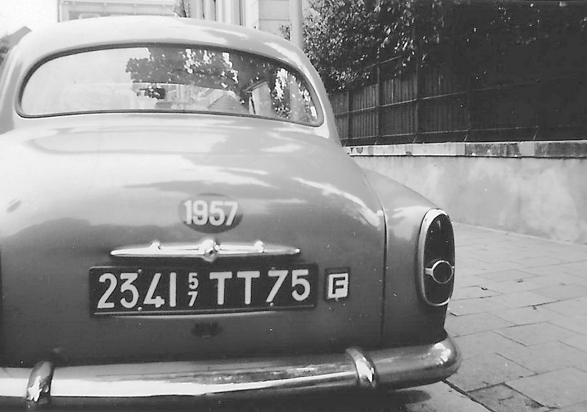 (F-timp_55-84,57)-Paris_2341_TT_75_Simca-vbKS