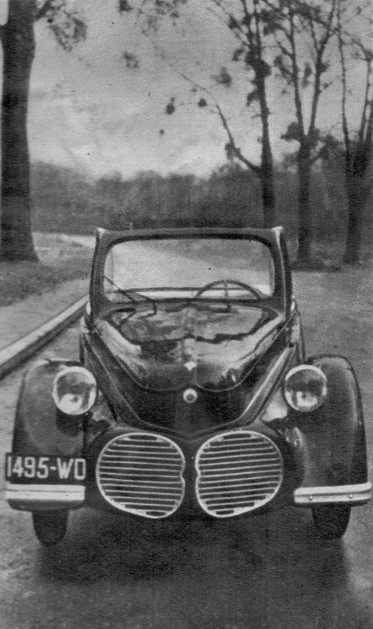 (F-dlr_41-55)-0,Paris_W_0_1495_Panhard-vbKS
