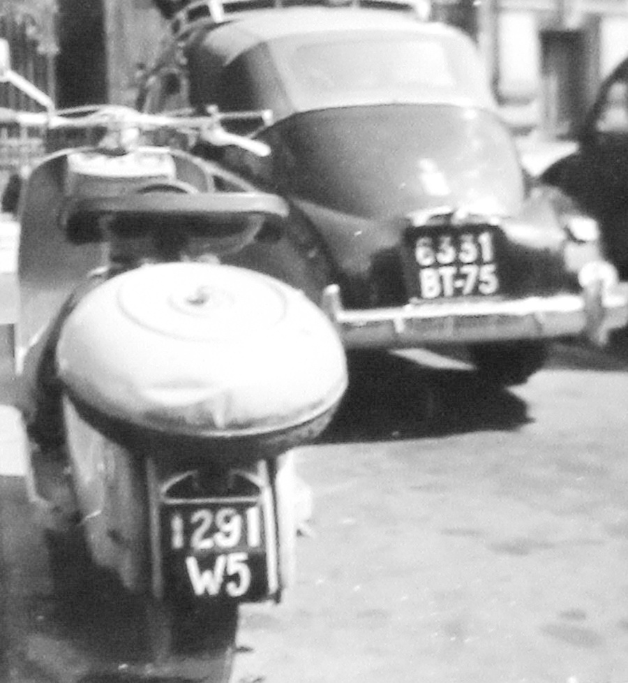 (F-dlr_41-59)-5,Alpes-Hautes_W_5_1291_scooter-vb162KS