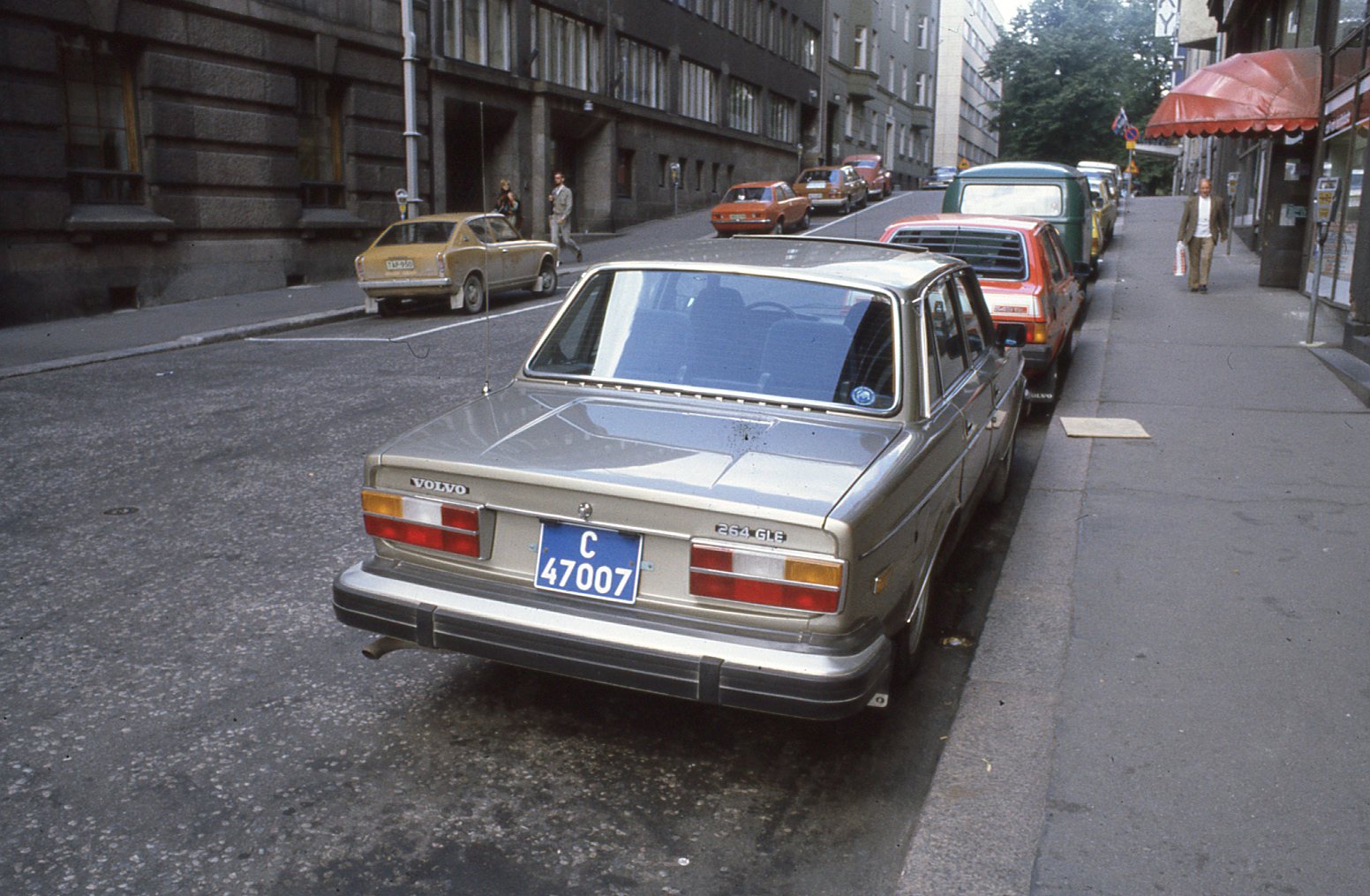 (FIN-cd_79,_RUS,ndes)_C_47_007_Volvo264-BL
