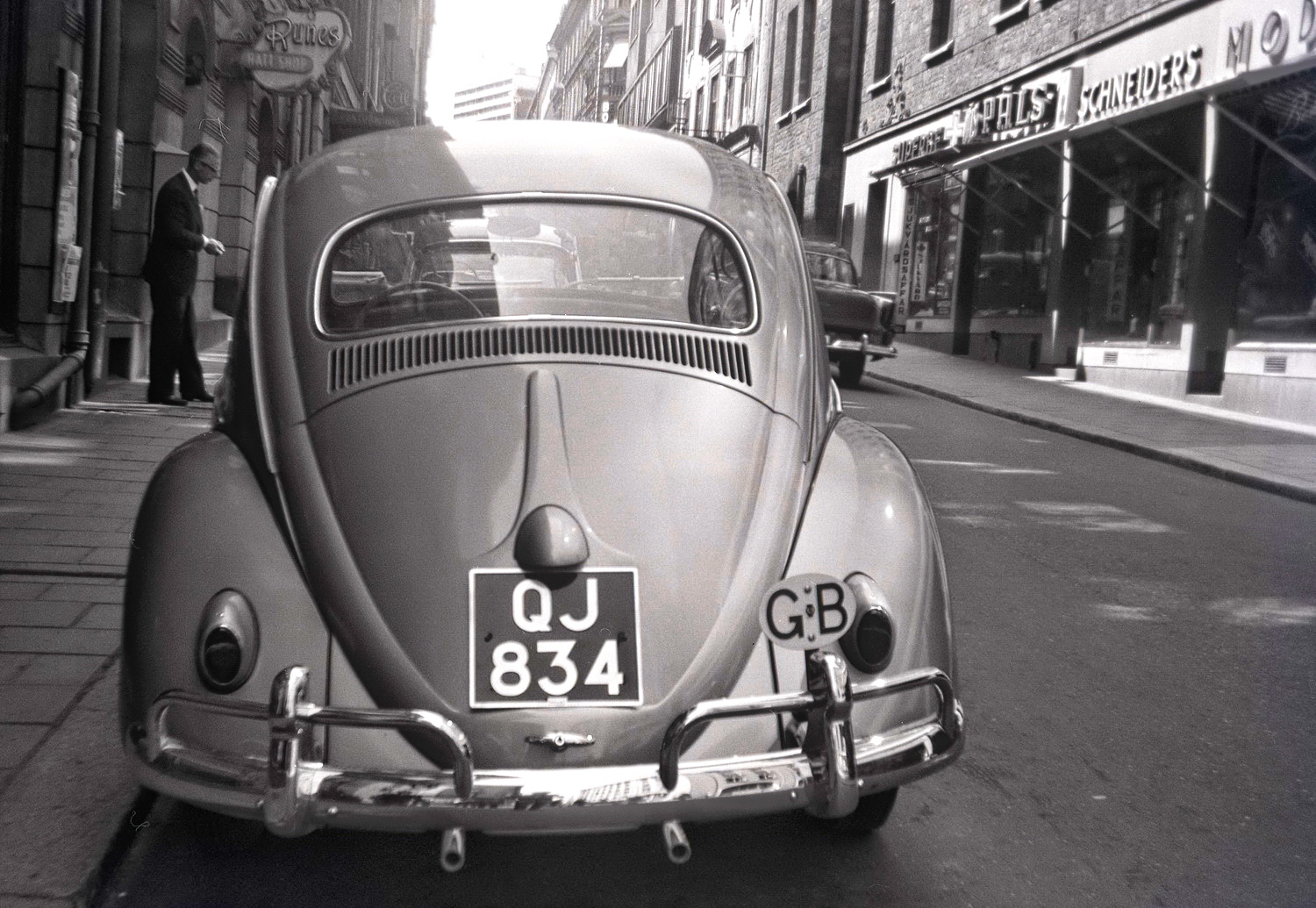 (GB-timp_57-60,57_AA)_QJ_834_Beetle-BL