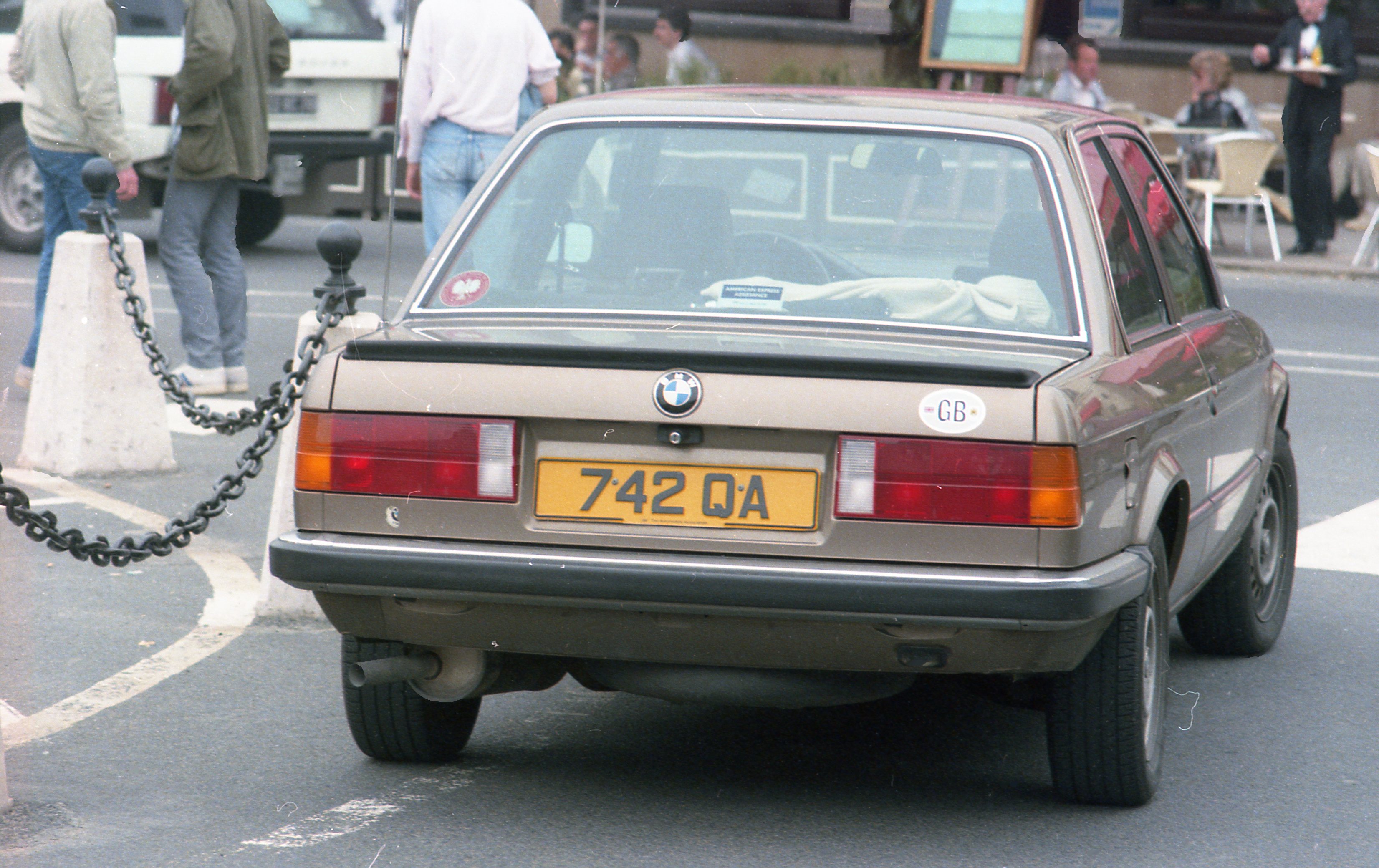 (GB-timp_81-2001,81)_742_QA_r_BMW3-BL