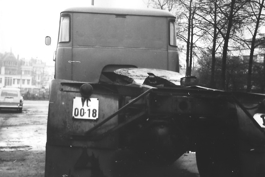 (H-towing_veh-_58-90)_VC_00-18_artic-tractor_(b-w)_vbH21KS