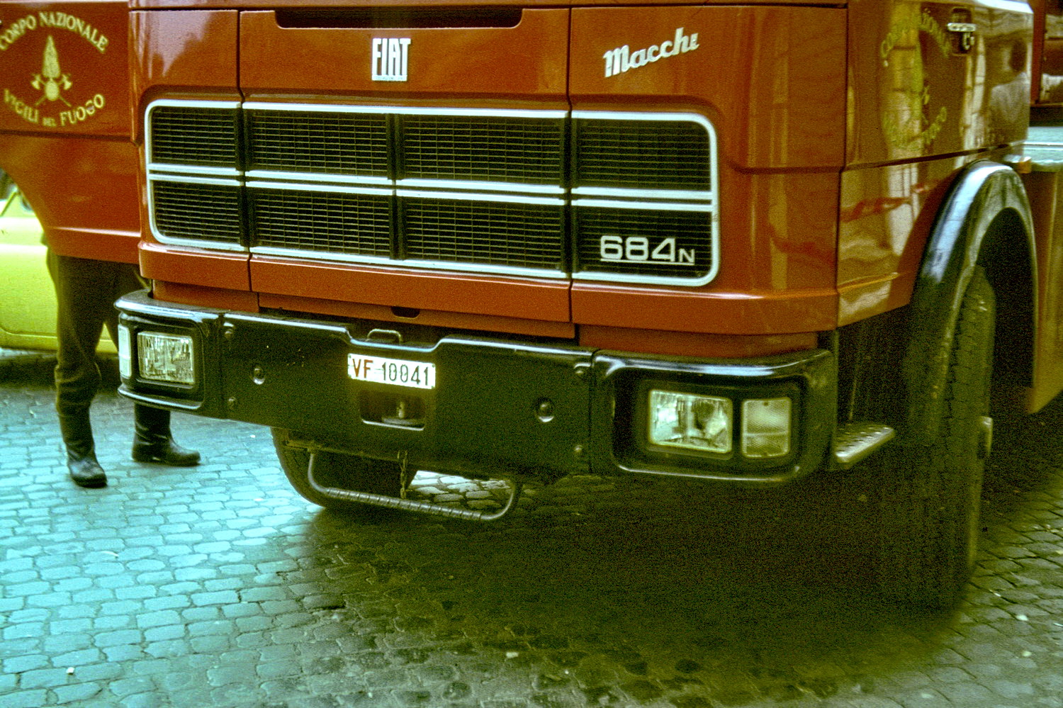 (I-off-fire_41~)_VF_10041_f_(r+b-w)_Vigile_Fuoco_Fiat_tender-TG