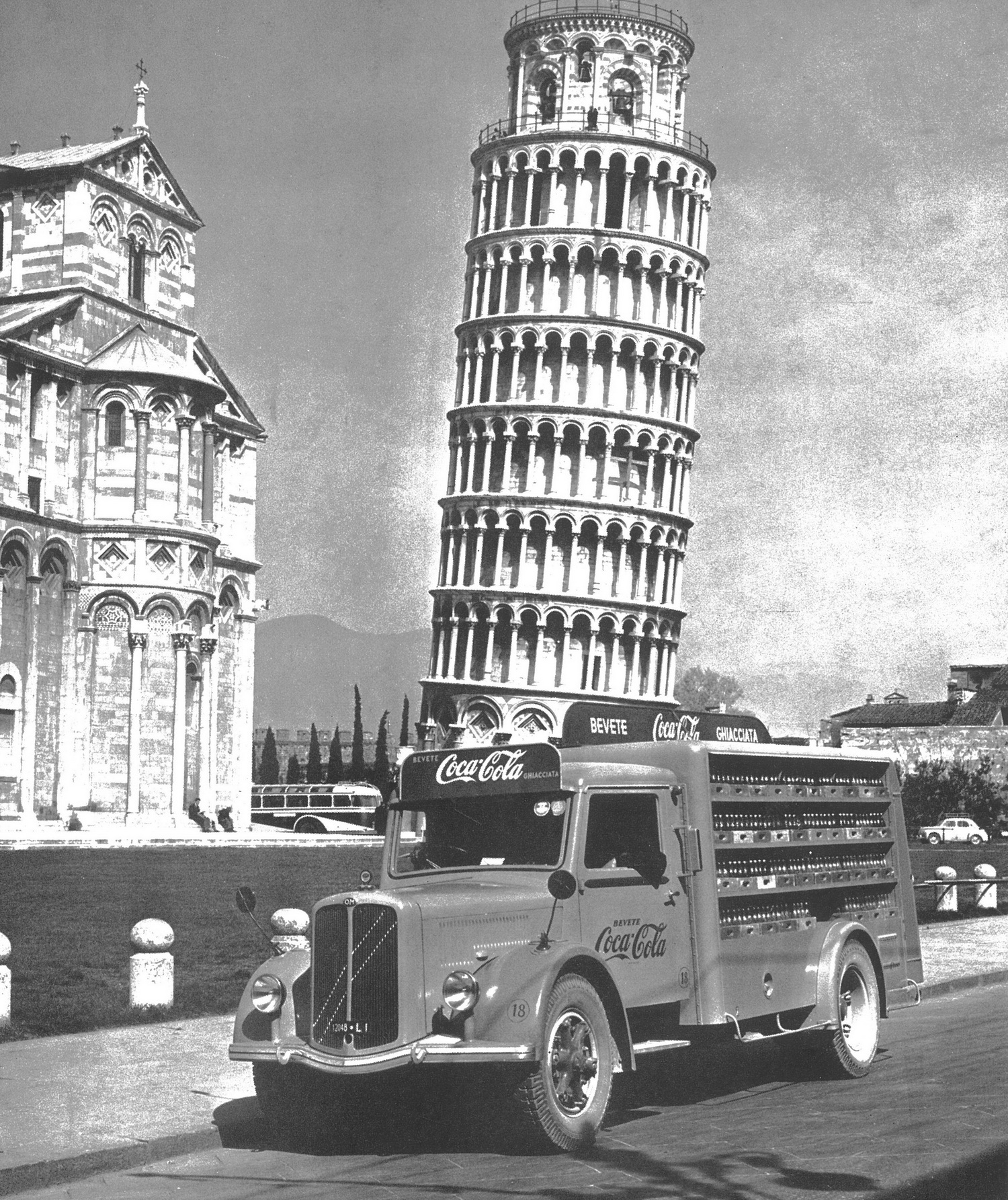 (I_32-76)-Livorno_LI_12048_f_CocaCola_lorry_Pisa-vbi036KS