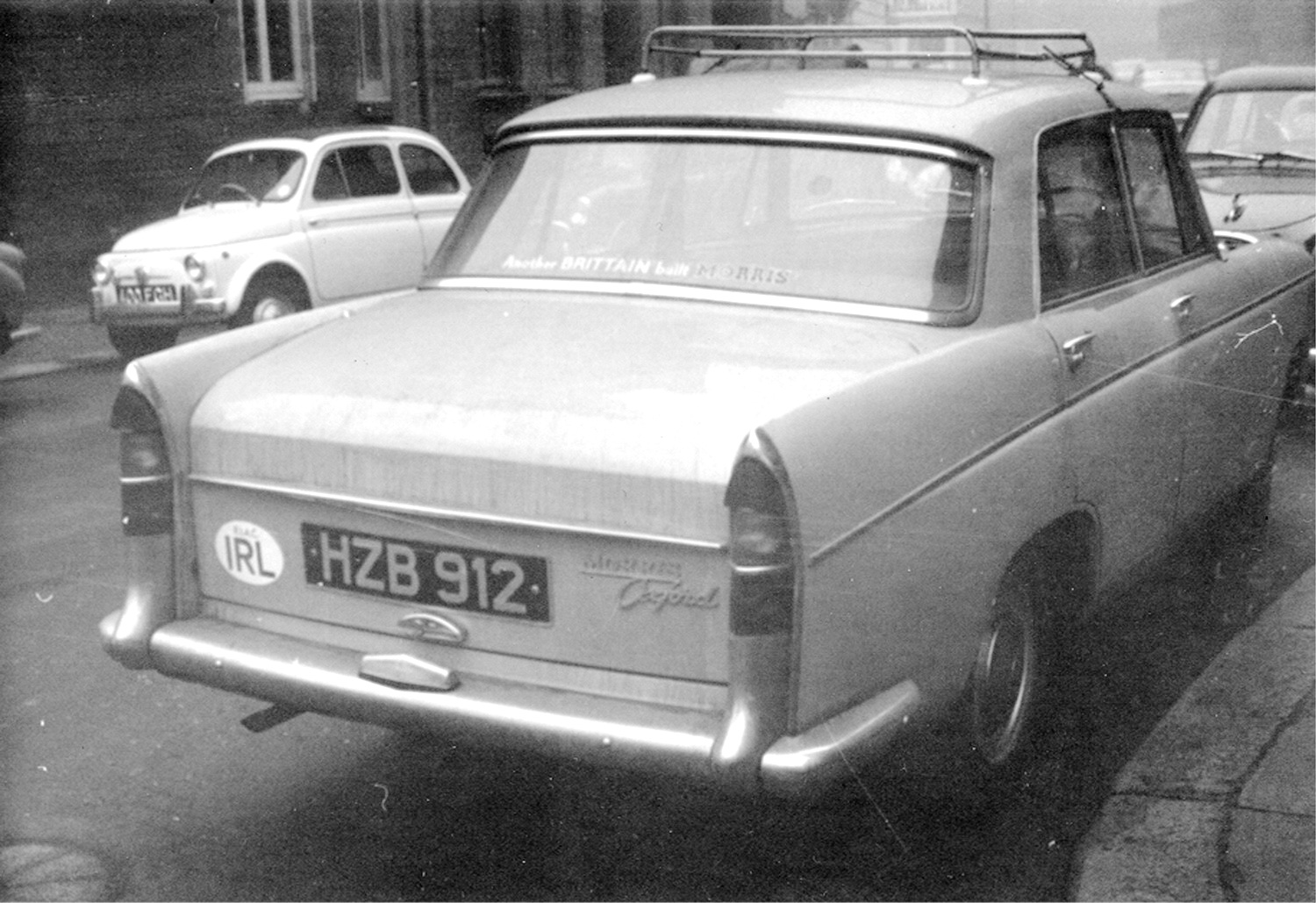 (IRL_Cork_63-63)_HZB_912_(EIR_oval)_Morris_Oxford_Farina-London60sVB