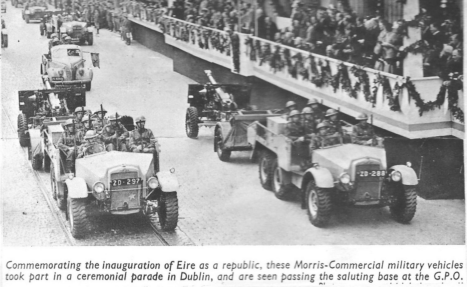 (IRL_Dublin_40-47,40)_ZD_297+288_M-Comm-army_lorries-vbiRL23KS