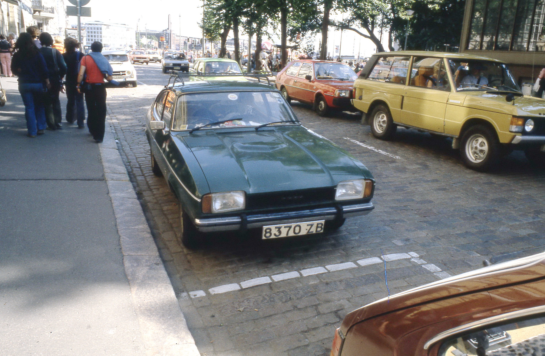 qJH(IRL_Cork_49-86)_8370_ZB_f_FordCapri-SpainBL