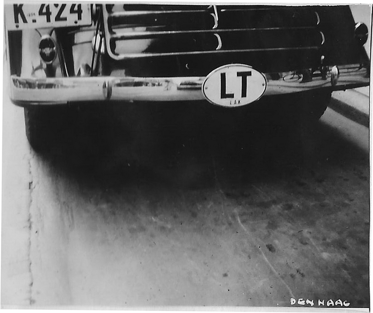 (LT_32-40,34)-Kaunas_Town_K-424_cr_car-vbThe_HagueKS