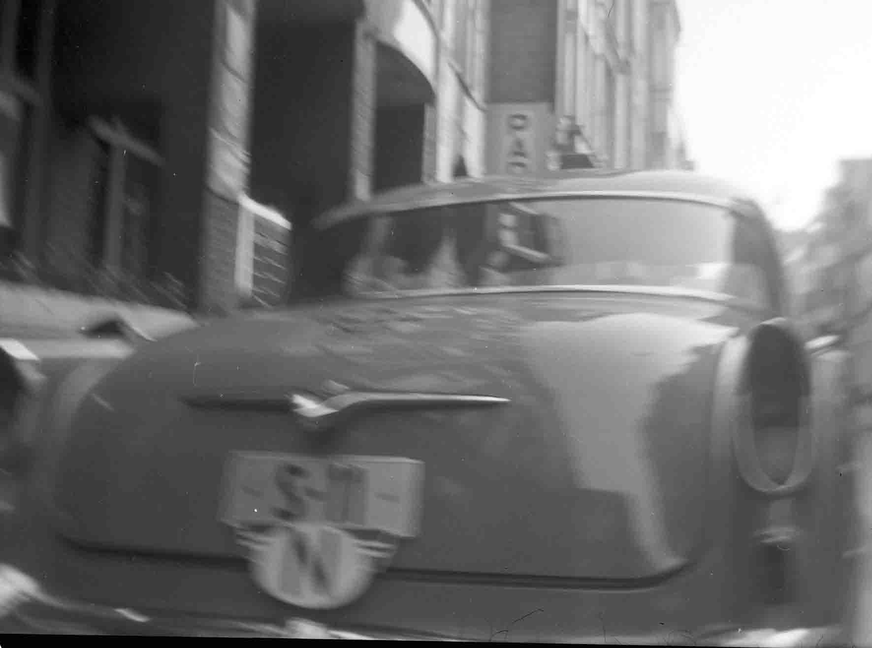 (N_Sogn_og_Fjordane13-71)_S-111_(b-s)_Opel_Kapitan-jfKS
