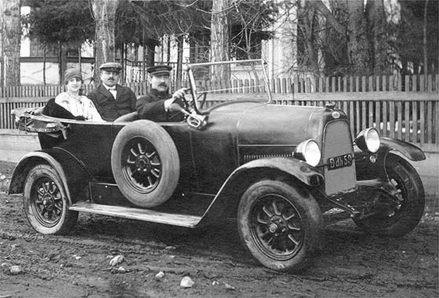 (RO_18-56)-Odorhei_Odh_52_(w-b)_Fiat501_Torpedo