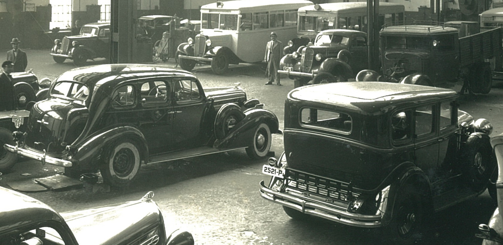 (RO_18c-60,30s)-Prahova,Ploesti_2521_PL+1123-B_(b-w)_UScar-vbRO3KS