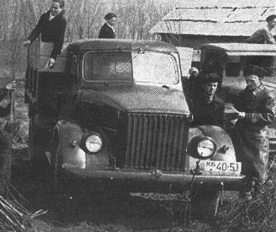 (Rus-SU_46-59)-Krasnodar_krai_KB_40-51_(b-y)_GAZ51-Molotov__lorry-vb04KS