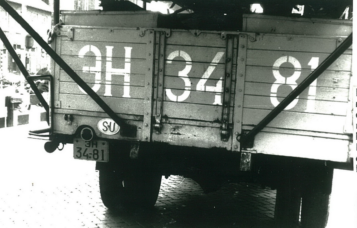 (Rus-SU_46-59)-Moscow_EN_34-81_r_(b-y)_lorry-vbSU05KS