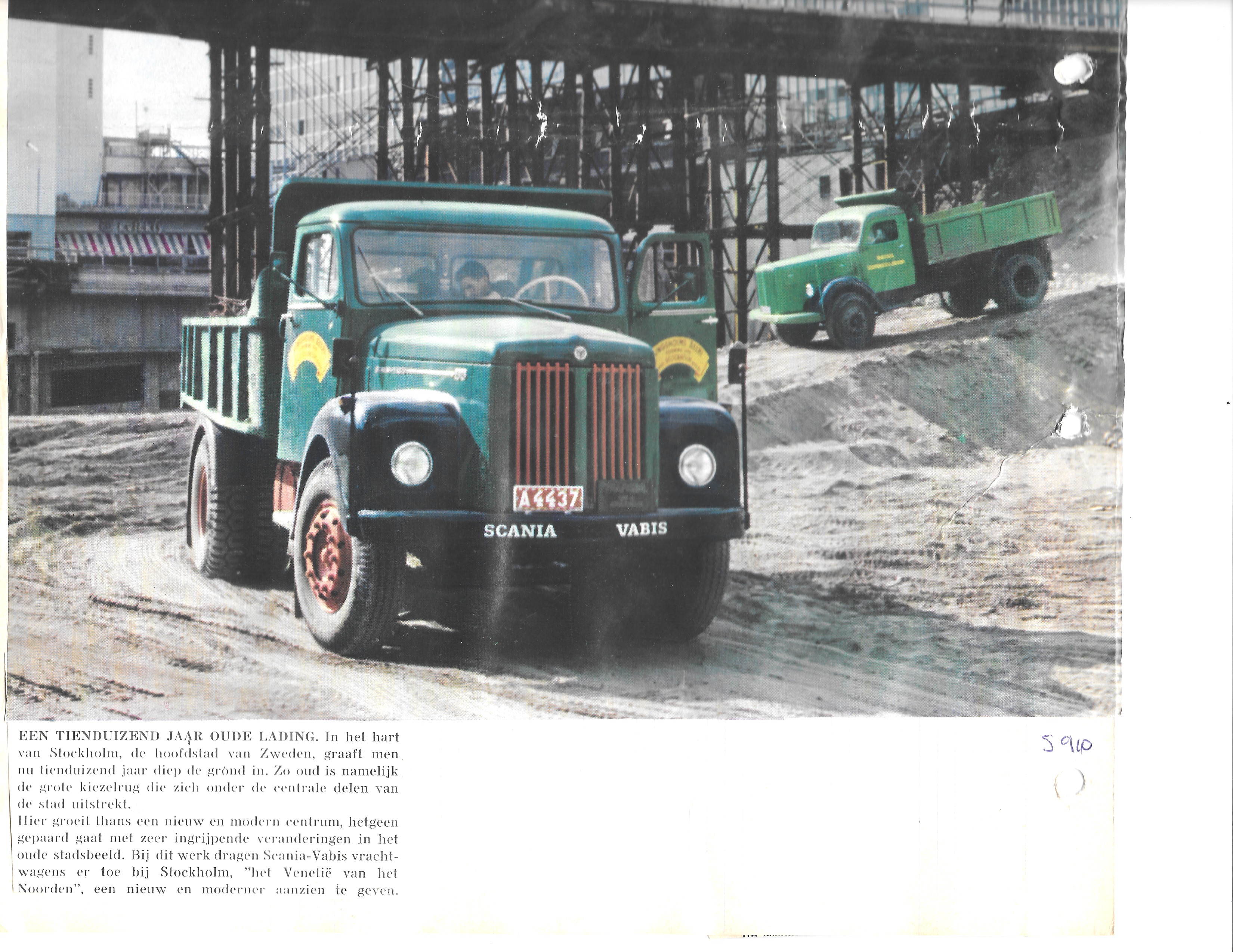 (S-dlr_37-90)-Stockholm_city_A_4437_(w-r)_)__S-V_lorry-vbS910KS