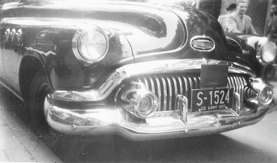 (D)(USarmyD_46-)(Sedan_51)_S-1524_US_ARMY_1951_(y-b)_Chev-vbKS