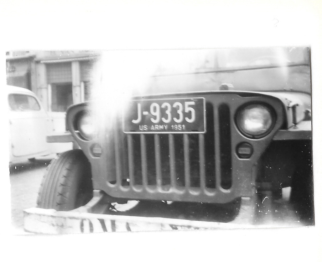 (D)(USarmyD_50s)(Jeep_51)_J-9335_US_ARMY_1951_(l-d)_Jeep-vbKS