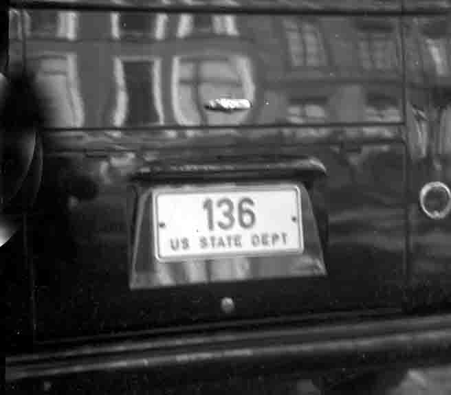 (D)(USfD)(US_State_Dept)_136_r_(bl-w)_VWKombi-jfKS