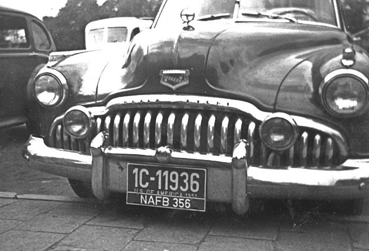 (D)(USfD_51-52)_1C-11936_(cr-g)_(+_NAFB_356_airbase_pass)_Buick8-vbKS