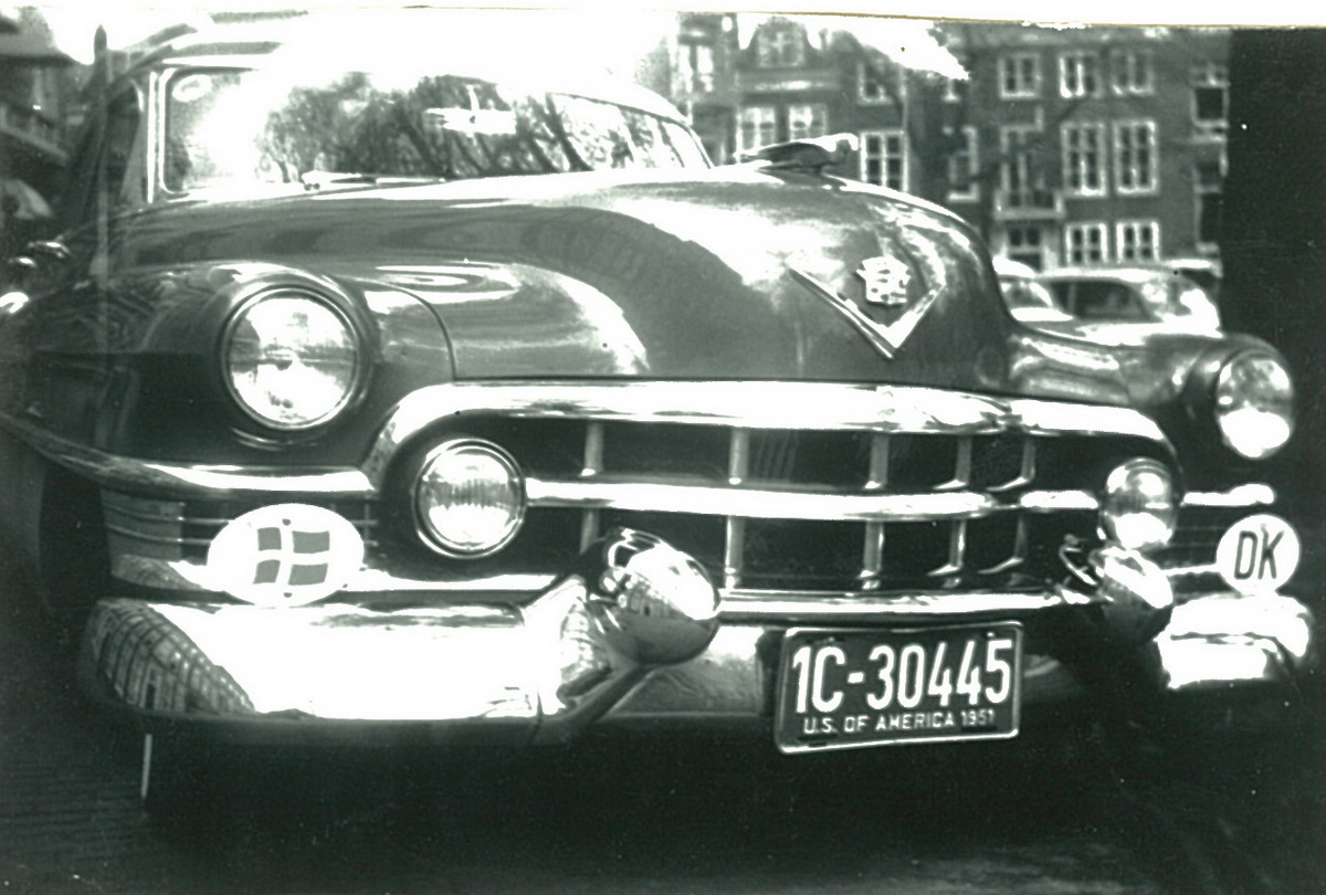 (D)(USfD_51-52)_1C-30445_(DK_oval)_(cr-g)_Cadillac-vbKS