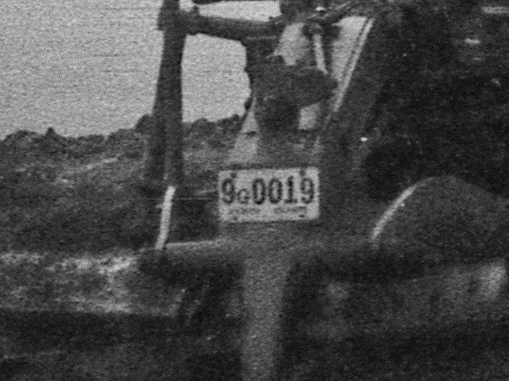 (J-Oki_60-67_q)_9G_0019_(b-w)_plant-054JF