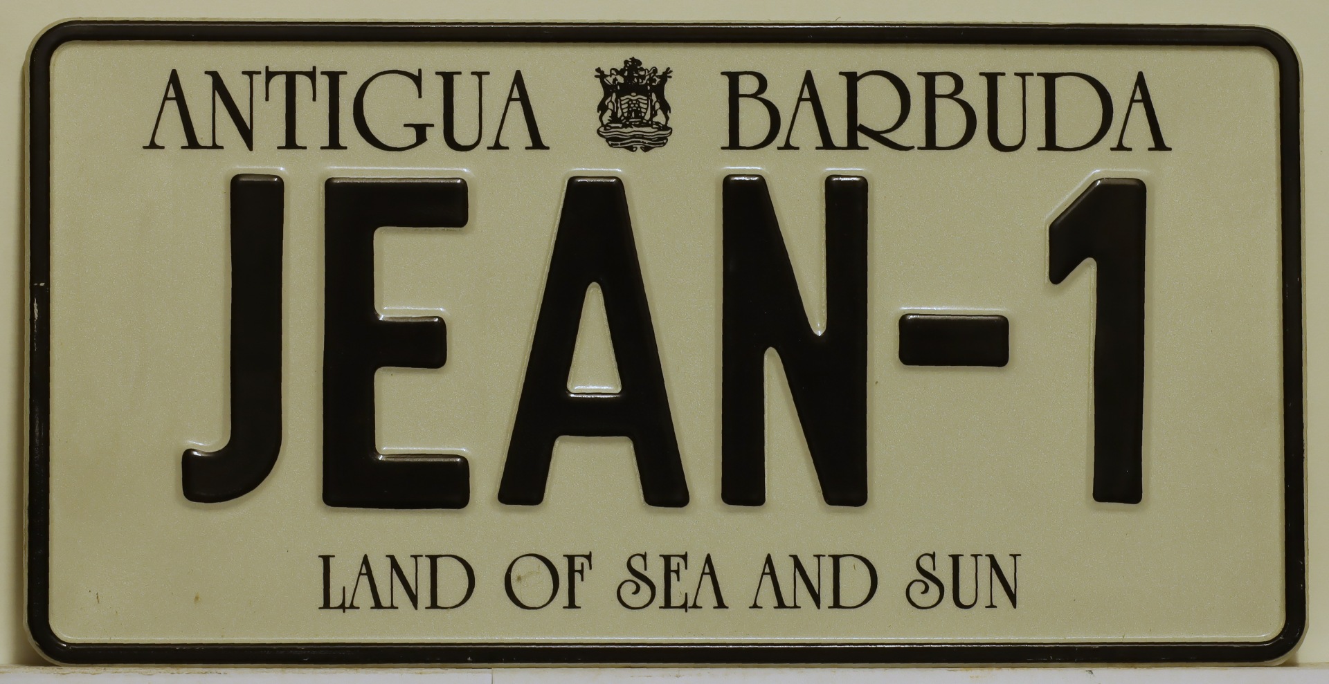 Antigua_a1_Pass_Sample_not-perso_JE.jpg