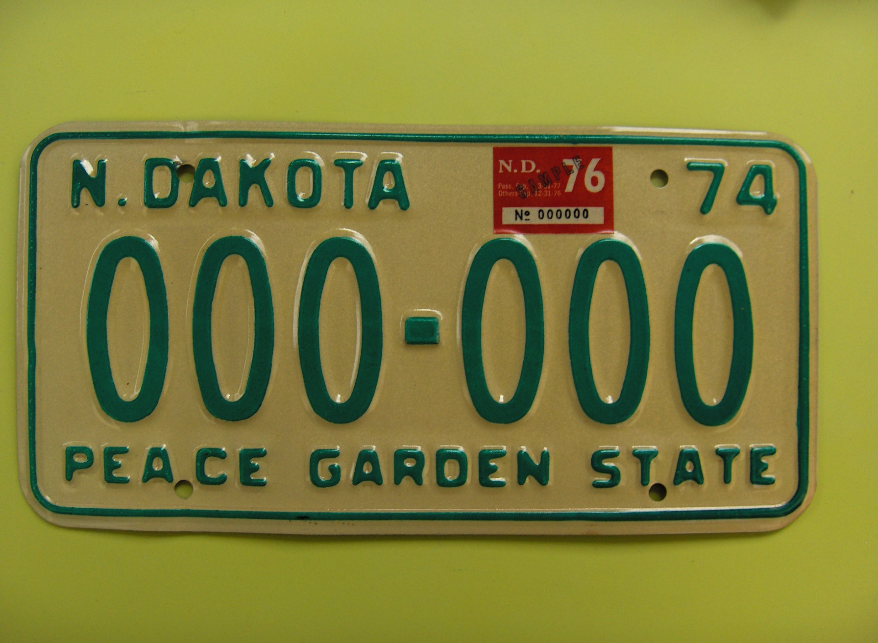 ND_SAMPLE-1976-1979-TYPE4-POLYVEND-SQUARED-O-&-OFF_WHITE-SHEETING