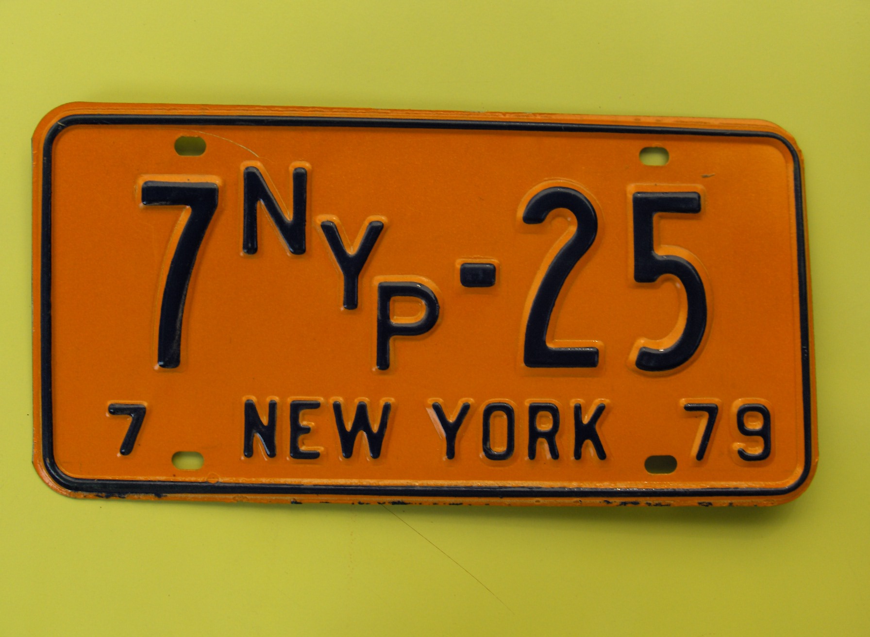 NY_PROF_1978-1979_1NYP-2_FORMAT_NEW_YORK_PRESS_ASSOCIATION_MEMBER_VEH_PL_FB