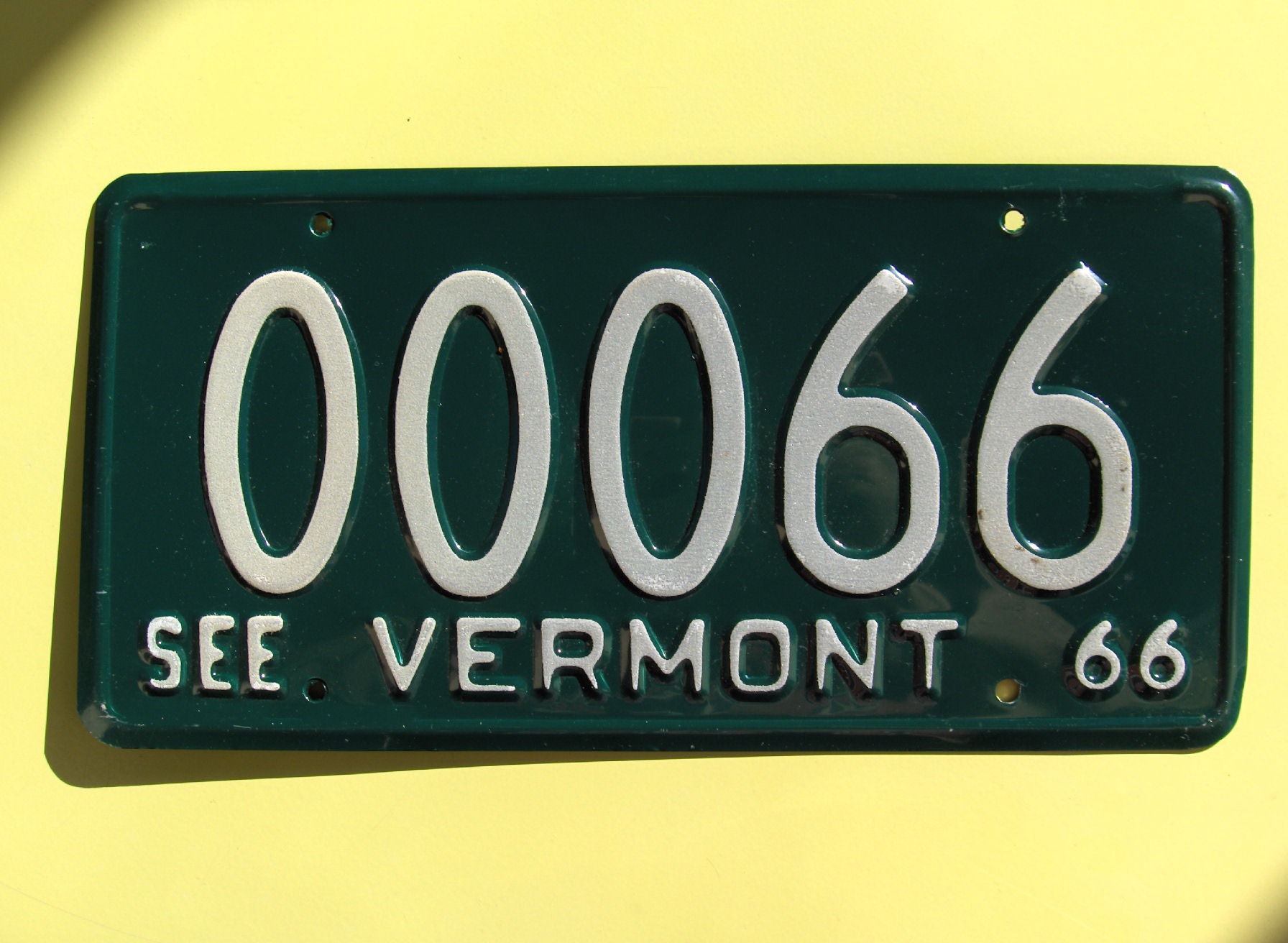 VT_SAMPLE_1966-1966_TYPE2_PROTOTYPE_BEADED_BACKGROUND_DIES_REVERSED_COLORS_FB